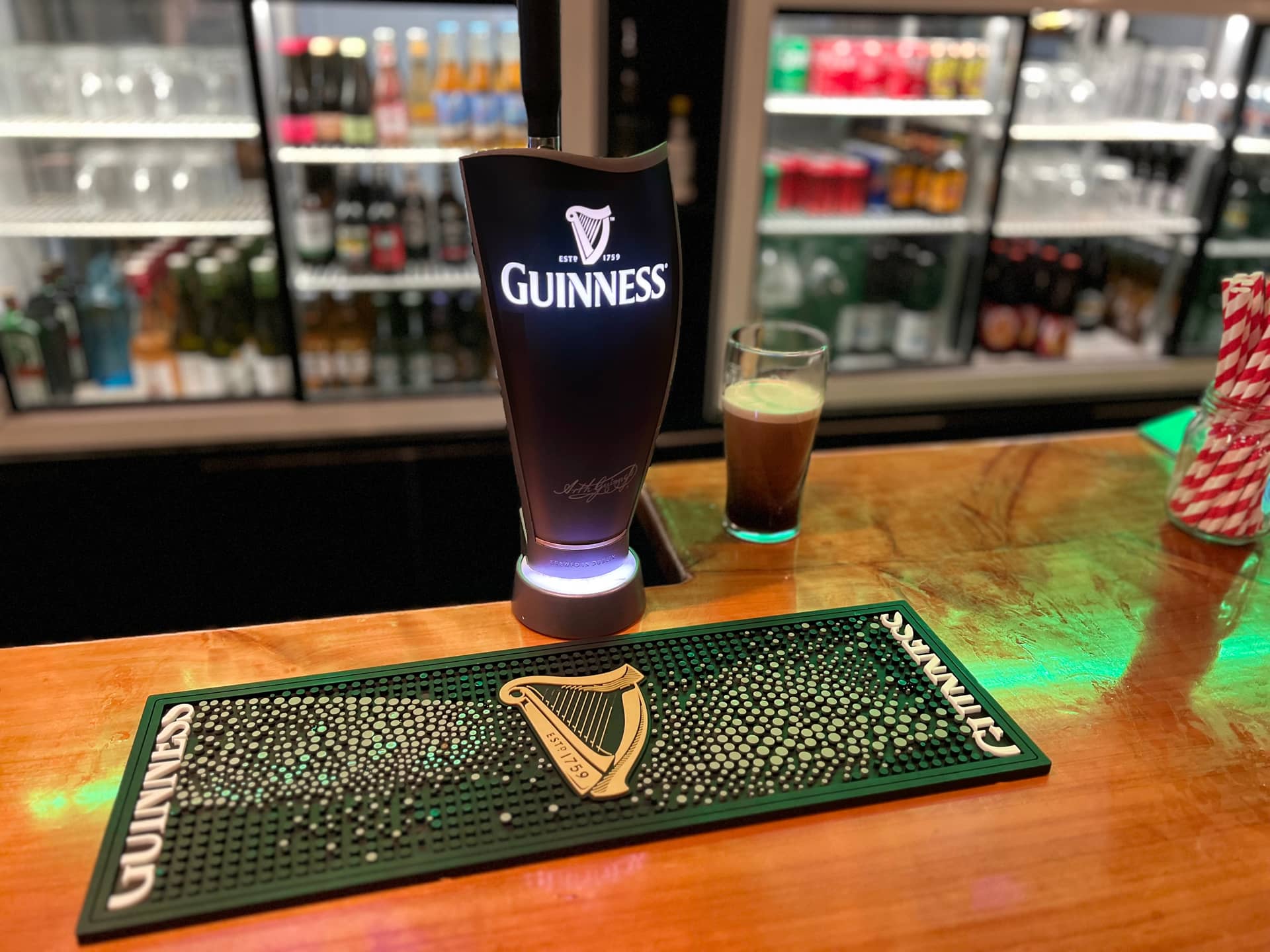 Pub dining